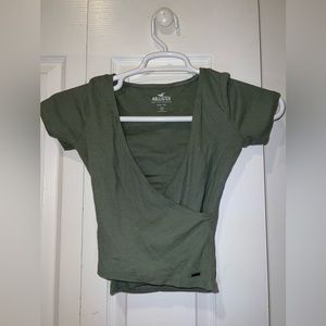 Hollister Green Cropped Top 💚